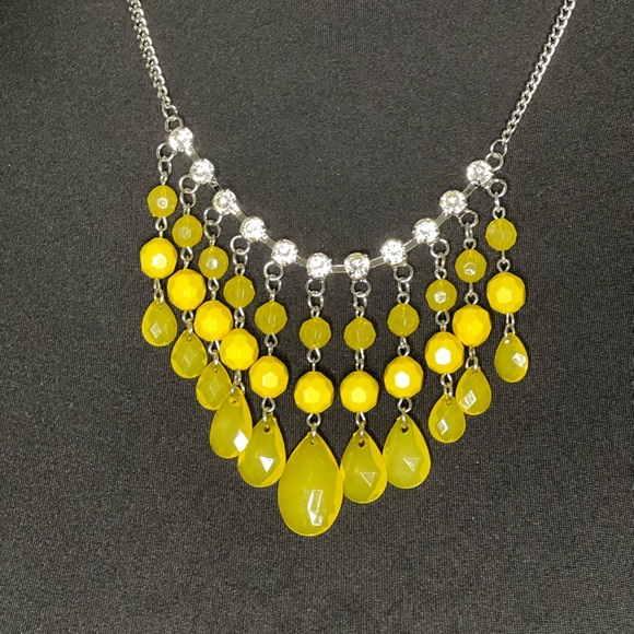 Jewelry - Social Networking Yellow Necklace